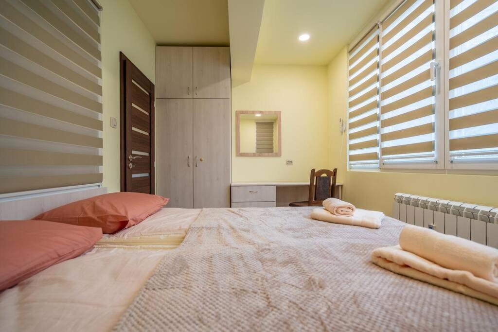 Top Location Central New & Spacious 3 Bdr Apt Medical Academy Sófia Exterior foto